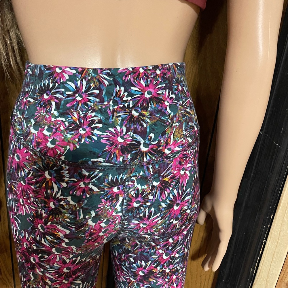 Lululemon" Swift Speed High Rise Tight 28" Floral Electric Multi - Picture 12 of 16
